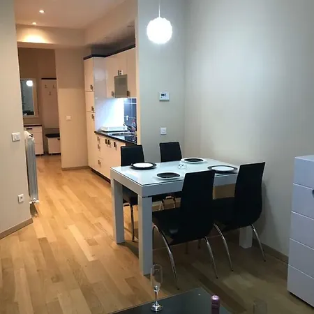 Διαμέρισμα Dragisic Kalman J15,d8 *